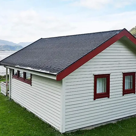 Semesterbostad 5 Person In Selje-by Traum *