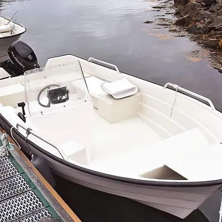 5 Person In Selje-by Traum * Selje